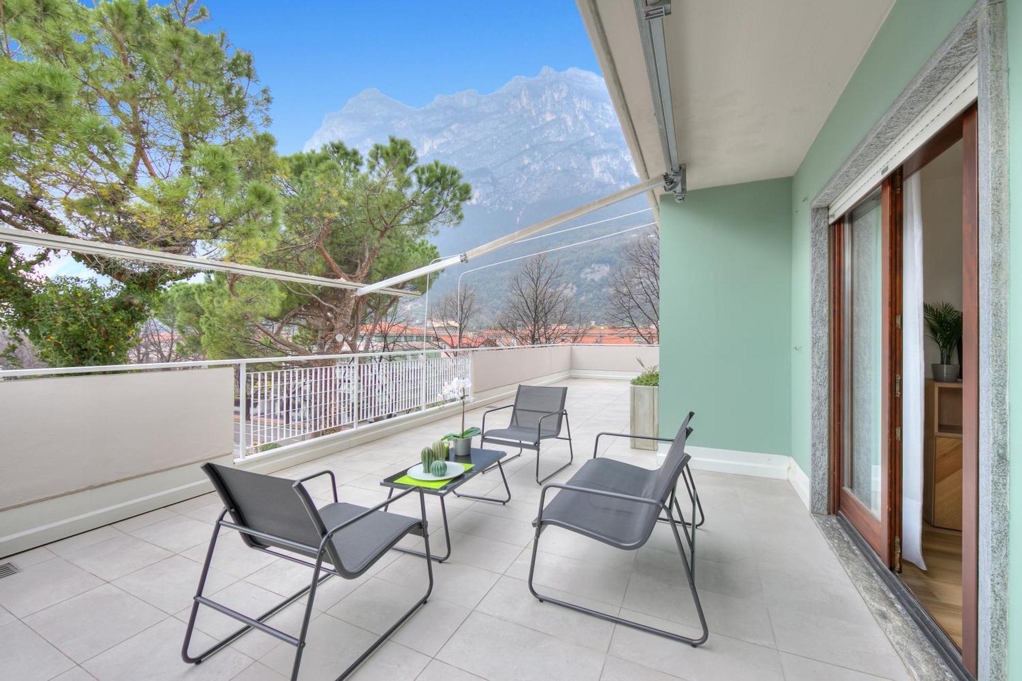 Balcone Sui Tigli Few Min From The Lake - Happy Rentals Riva del Garda Ngoại thất bức ảnh